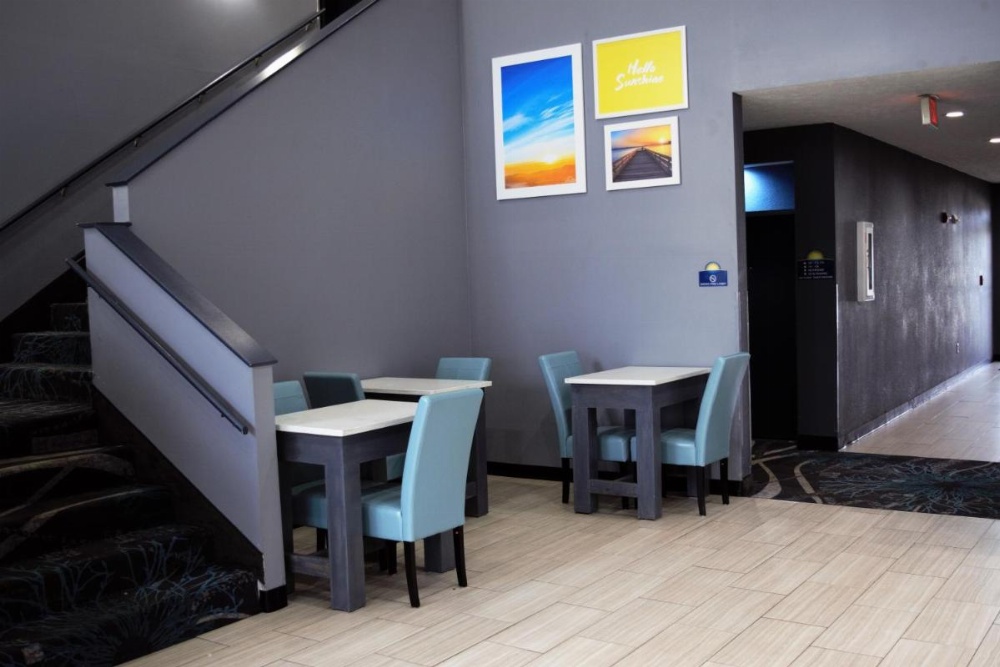 Days Inn by Wyndham Montgomery Image 11